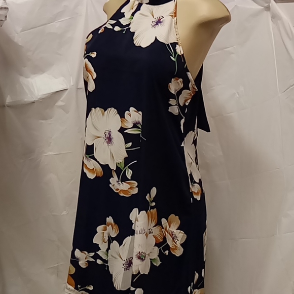 Floral dress - Picture 2 of 4
